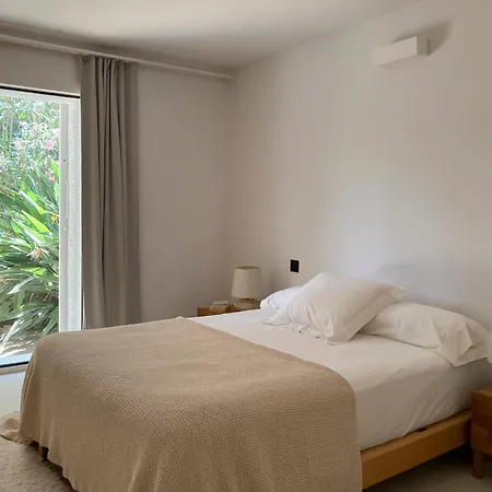 Con Piscina Delante Del Mar 别墅